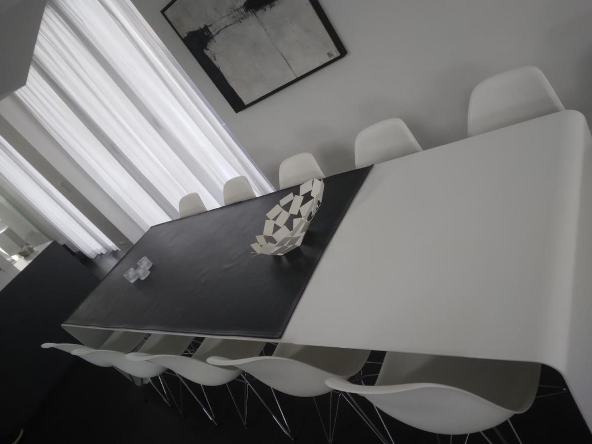 Gezellige Moderne Woning Met Zwemvijver ฮาลเลอ ภายนอก รูปภาพ